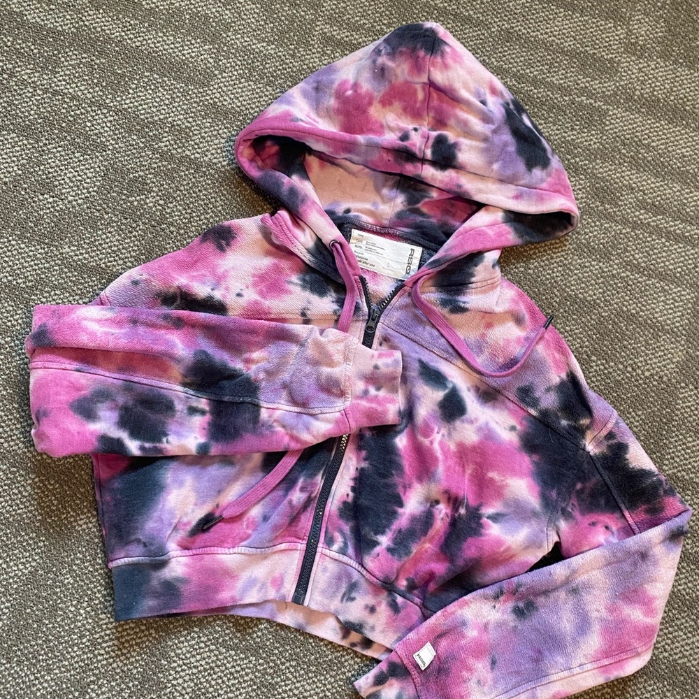 RSQ Pink and Purple Tie-Dye Cropped Hoodie Sweatshirt